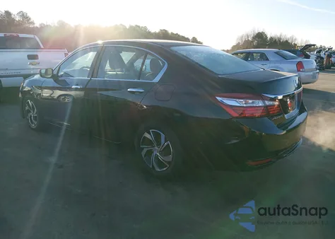 2016 Honda Accord Lx z USA, uszkodzony, nr VIN 1HGCR2F39GA113743